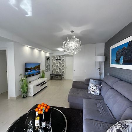 Apartamento Elizabeth Gandia Bagian luar foto