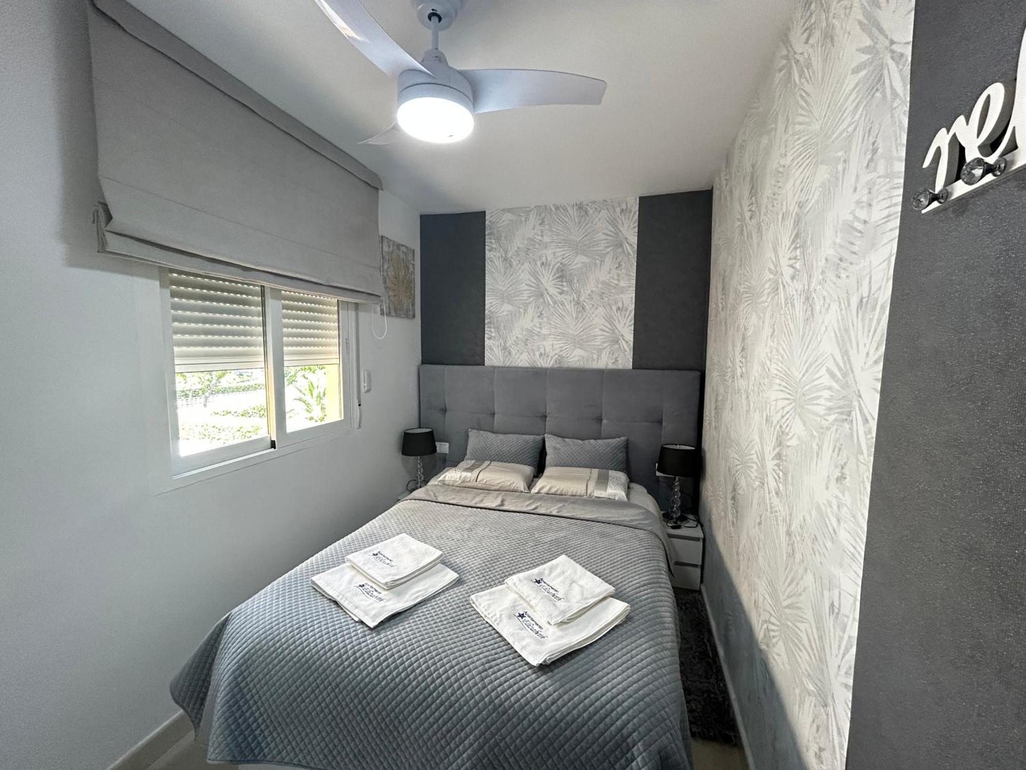Apartamento Elizabeth Gandia Bagian luar foto