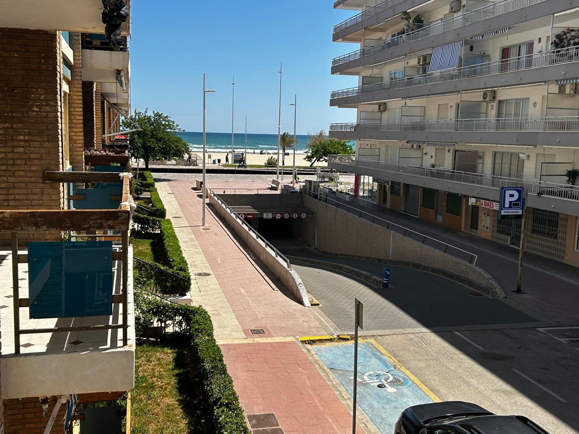 Apartamento Elizabeth Gandia Bagian luar foto